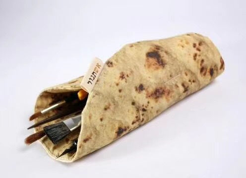 Simulation burritos pencil case