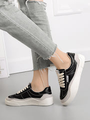 Women's lace-up sneakers