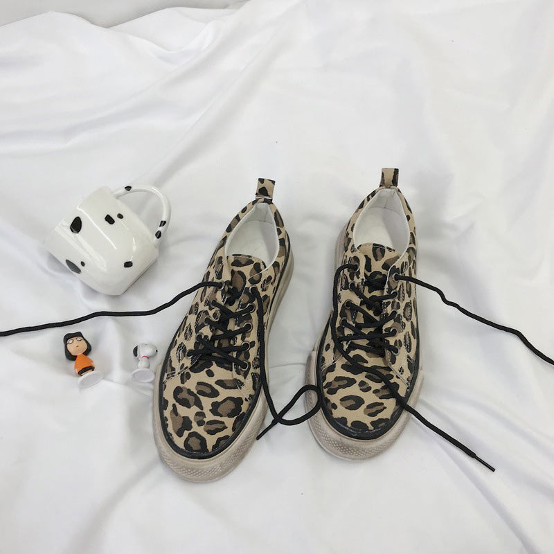 Casual leopard sneakers