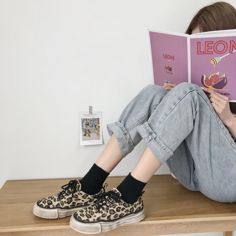 Casual leopard sneakers