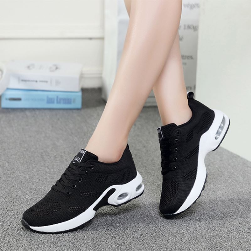 Hollow breathable casual sneakers