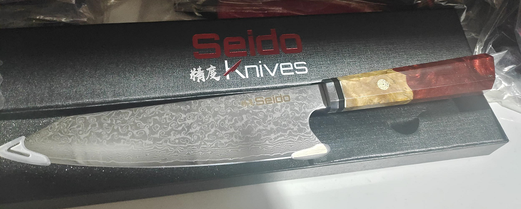 Chef's Knife For Japanese Cuisine In Damascus