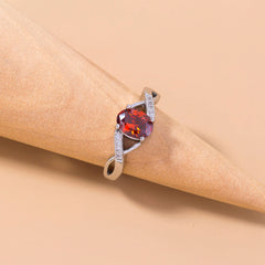 Light Luxury Ladies Ring Bronze Ring, Simple Oval Garnet Red Zircon ring