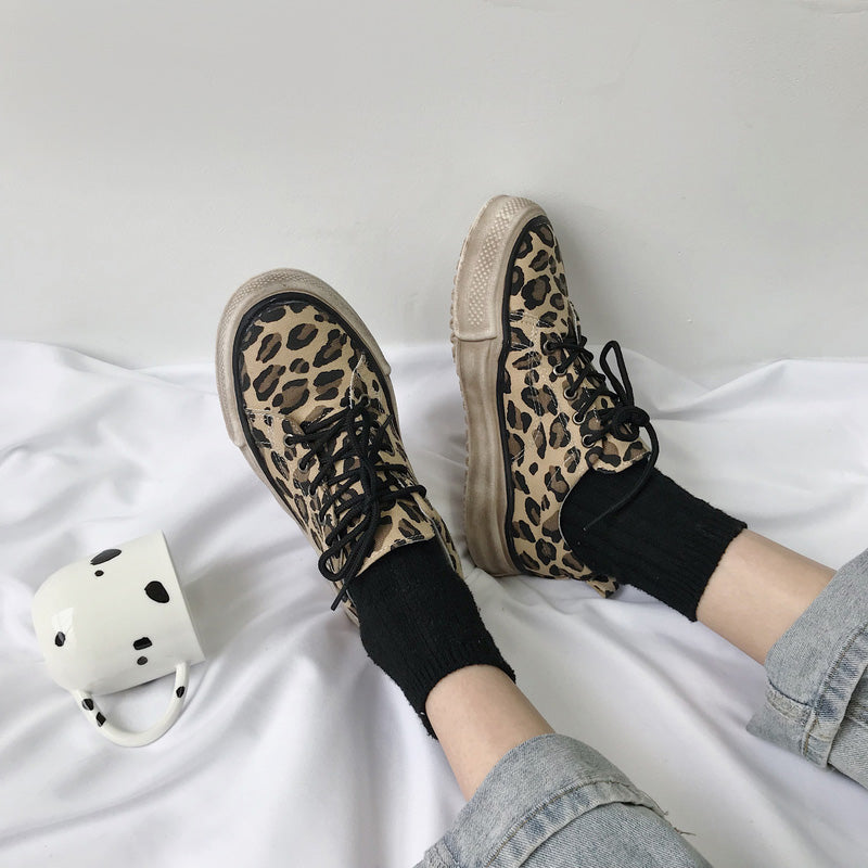 Casual leopard sneakers