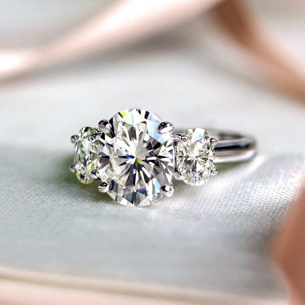 Couple's Light Luxury Oval Ring